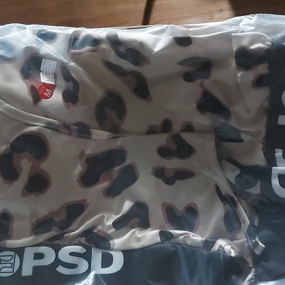 2 piece short sets - Picture 5 of 5